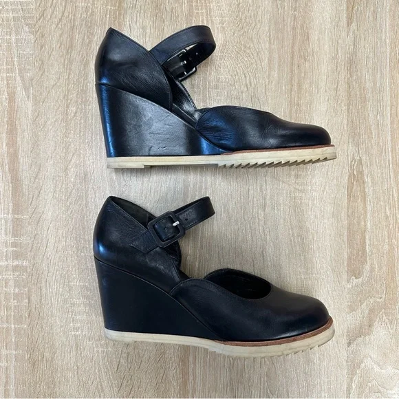 Robert Clergerie Black Wedges - Picture 9 of 11
